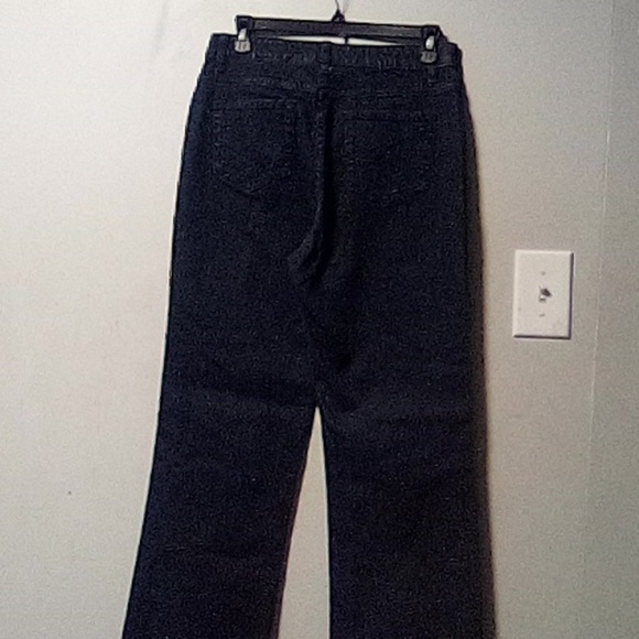 DENIM & Company ladies blue jeans. Size 4 Tall. Boot cut leg - Picture 5 of 9